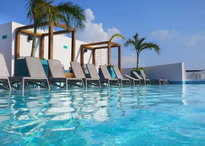 Stylish 1br Downtown Pool , Gallery, Wifi,spa Apartment