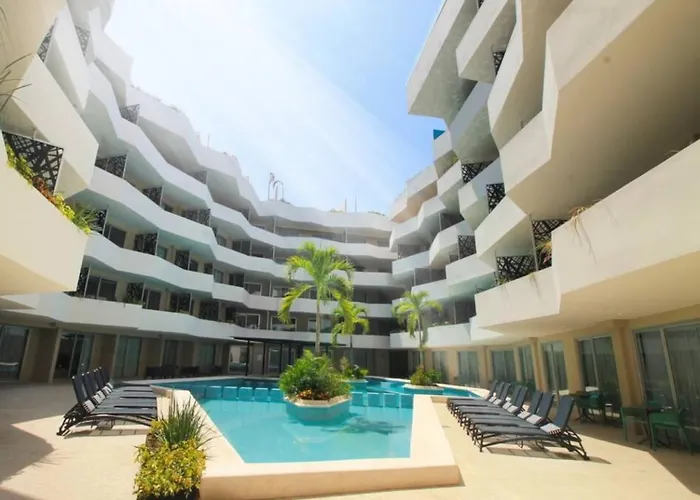 Stylish 1br Downtown Pool , Gallery, Wifi,spa