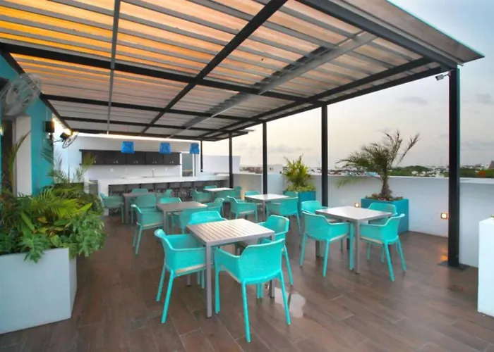 Stylish 1br Downtown Pool , Gallery, Wifi,spa Apartment